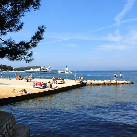 Luxury With A Swimming Pool Mugeba, - 26016 Poreč