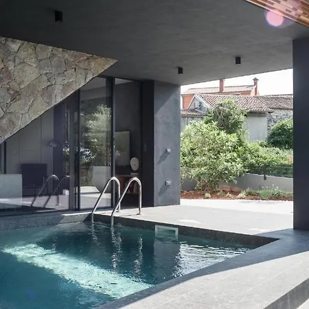 Luxury With A Swimming Pool Mugeba, - 26016 Poreč