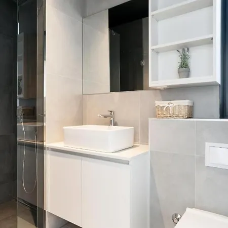 Luxury With A Swimming Pool Mugeba, - 26016 Willa Poreč